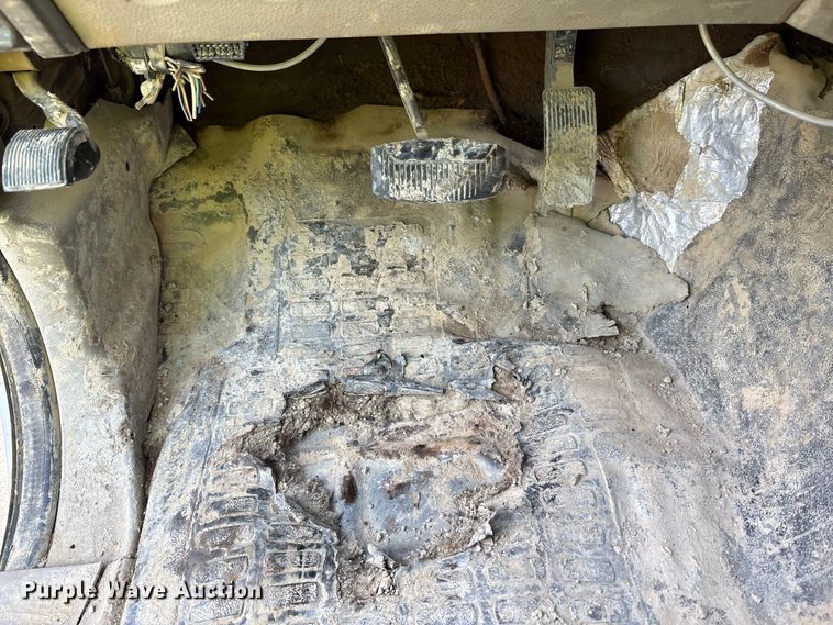 image for item EM6096 2008 Ford F450 Super Duty flatbed truck