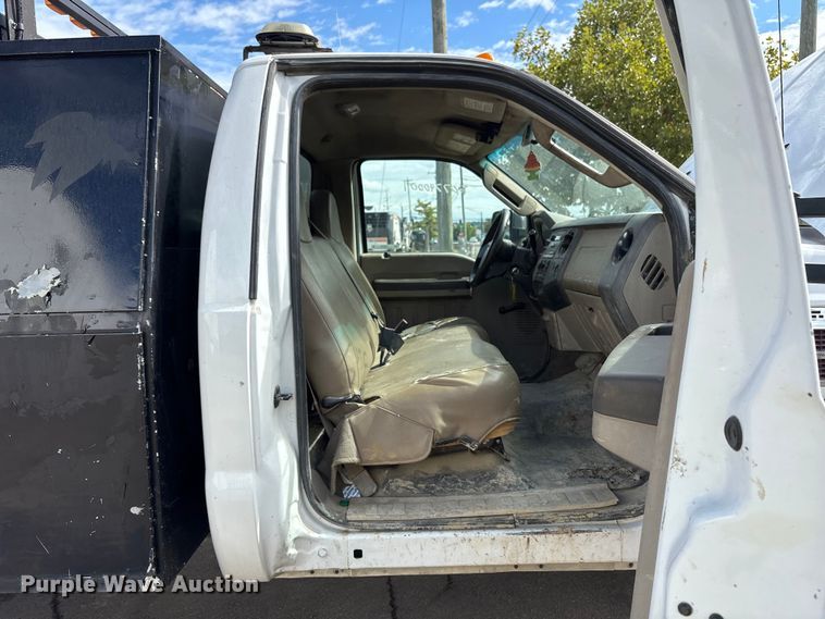 image for item EM6096 2008 Ford F450 Super Duty flatbed truck