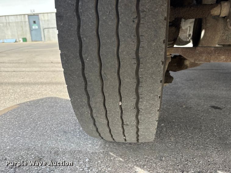 image for item EM6096 2008 Ford F450 Super Duty flatbed truck