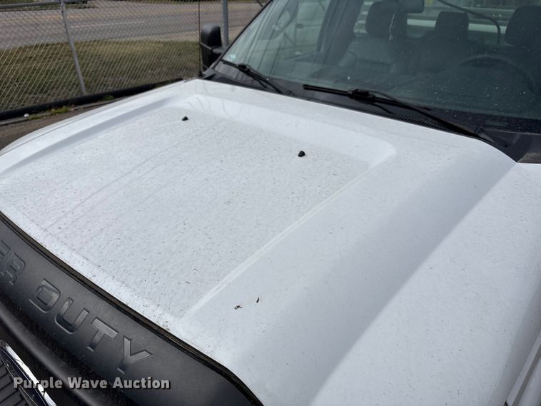 image for item EM6098 2016 Ford F250 Super Duty pickup truck