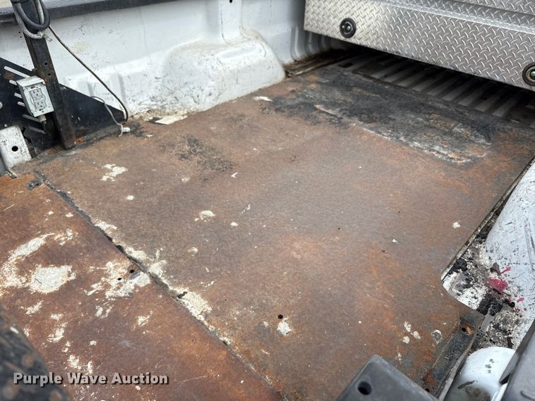 image for item EM6098 2016 Ford F250 Super Duty pickup truck