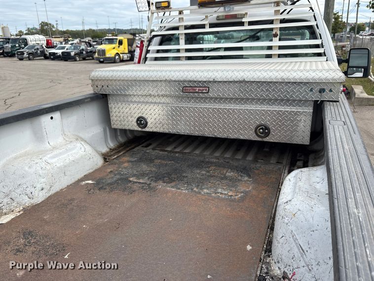 image for item EM6098 2016 Ford F250 Super Duty pickup truck