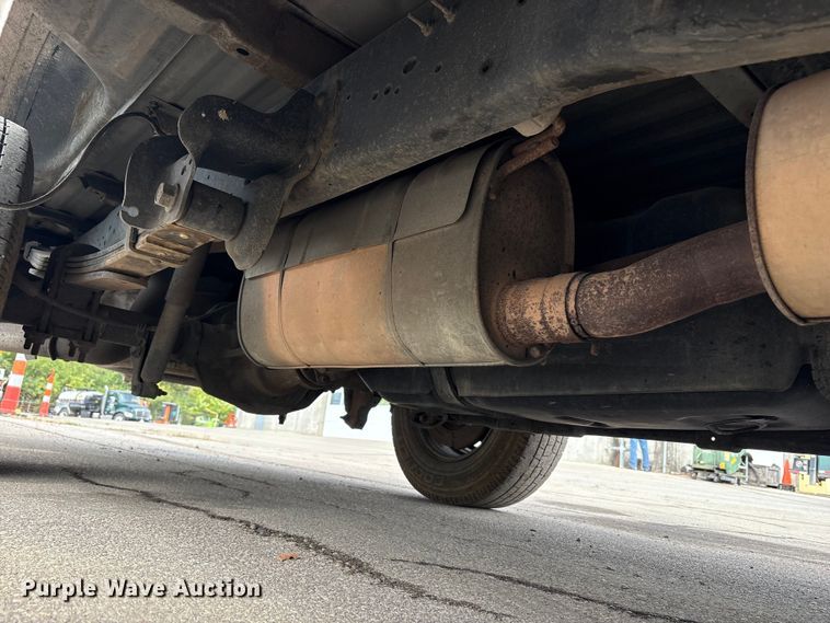 image for item EM6098 2016 Ford F250 Super Duty pickup truck