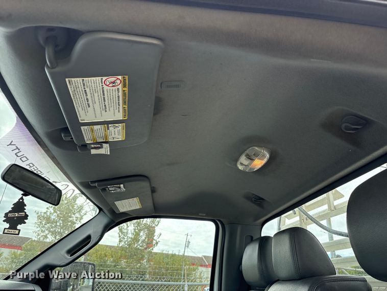 image for item EM6098 2016 Ford F250 Super Duty pickup truck