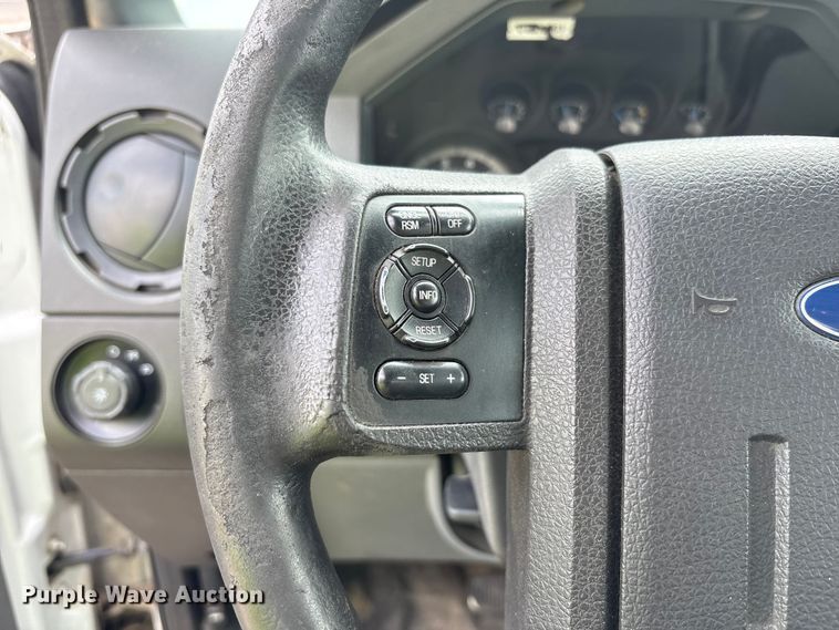 image for item EM6098 2016 Ford F250 Super Duty pickup truck