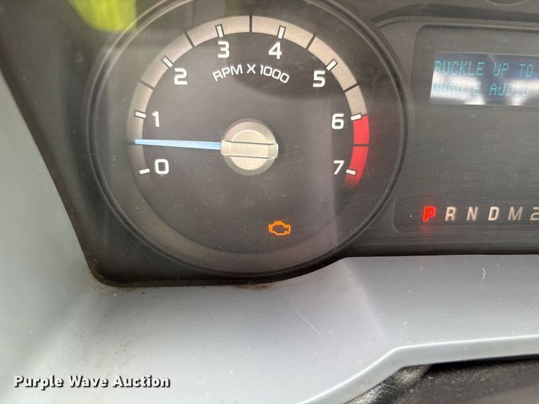 image for item EM6098 2016 Ford F250 Super Duty pickup truck