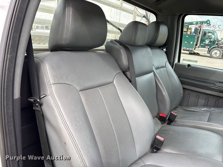 image for item EM6098 2016 Ford F250 Super Duty pickup truck