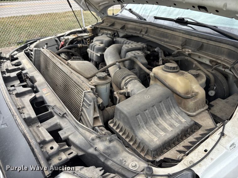 image for item EM6098 2016 Ford F250 Super Duty pickup truck