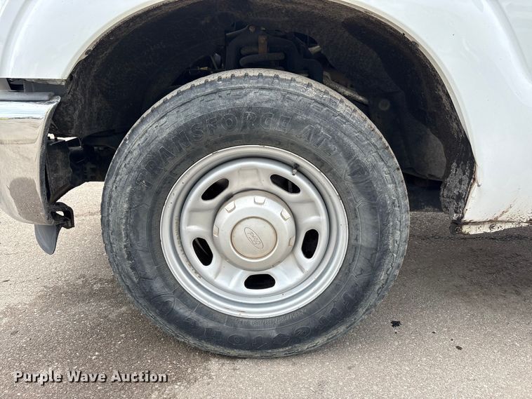 image for item EM6098 2016 Ford F250 Super Duty pickup truck