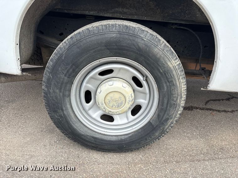 image for item EM6098 2016 Ford F250 Super Duty pickup truck