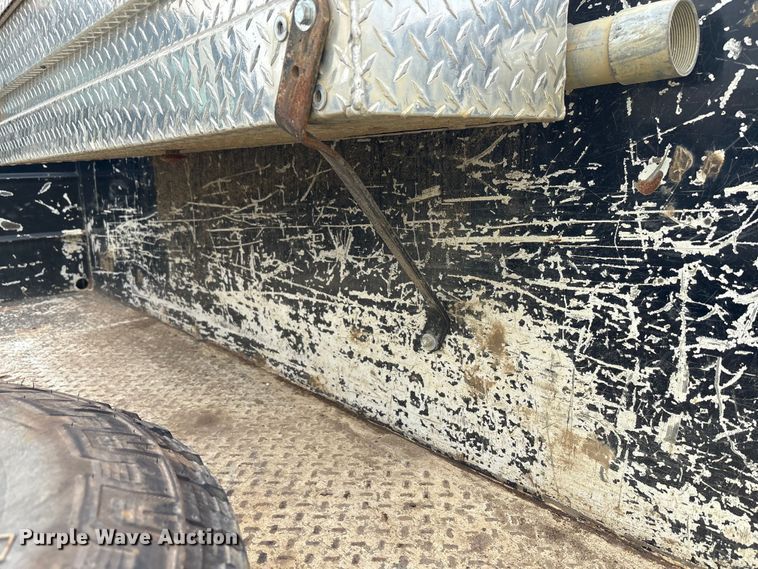 image for item EM6099 2012 Ford F350 Super Duty utility bed pickup truck