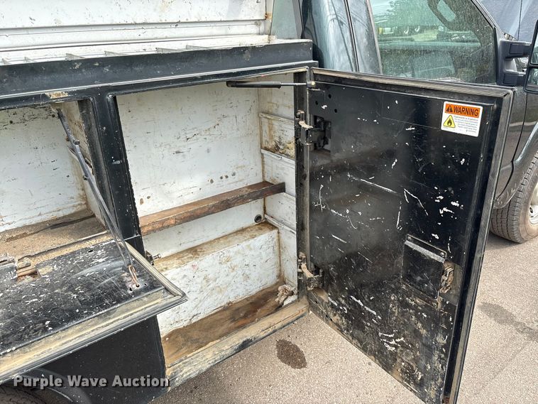 image for item EM6099 2012 Ford F350 Super Duty utility bed pickup truck