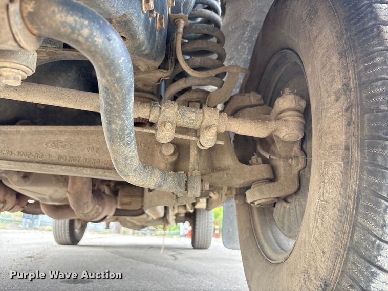 image for item EM6099 2012 Ford F350 Super Duty utility bed pickup truck