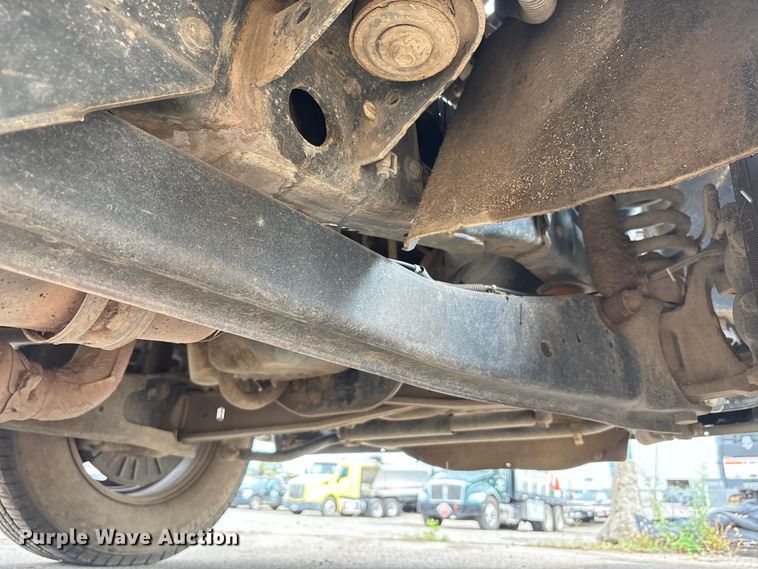 image for item EM6099 2012 Ford F350 Super Duty utility bed pickup truck