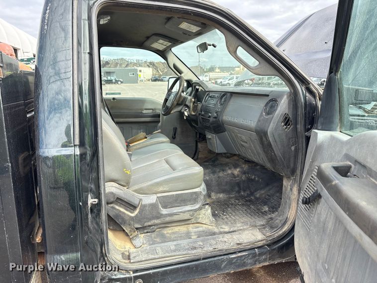 image for item EM6099 2012 Ford F350 Super Duty utility bed pickup truck