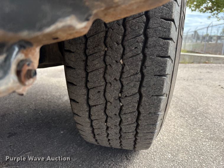 image for item EM6099 2012 Ford F350 Super Duty utility bed pickup truck