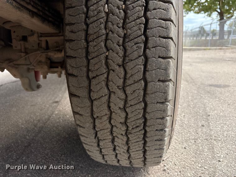 image for item EM6099 2012 Ford F350 Super Duty utility bed pickup truck