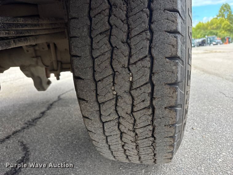 image for item EM6099 2012 Ford F350 Super Duty utility bed pickup truck