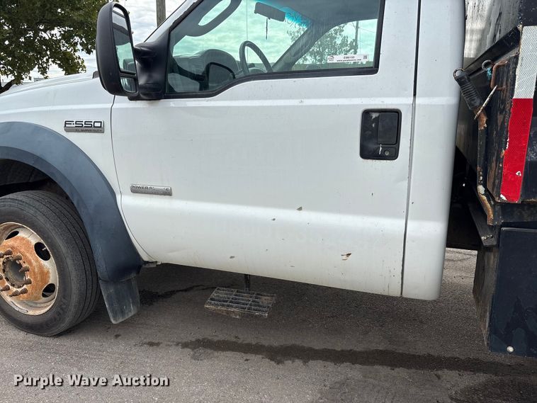 image for item EM6100 2006 Ford F550 dump truck