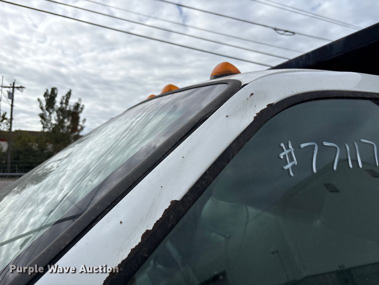 image for item EM6100 2006 Ford F550 dump truck