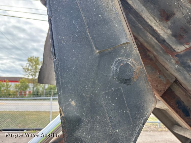 image for item EM6100 2006 Ford F550 dump truck