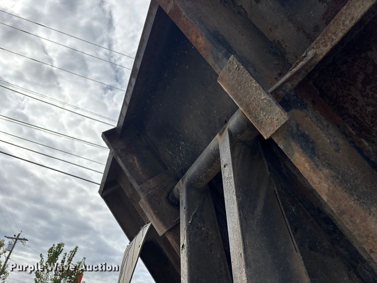 image for item EM6100 2006 Ford F550 dump truck