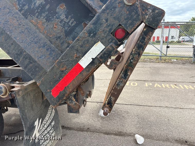 image for item EM6100 2006 Ford F550 dump truck