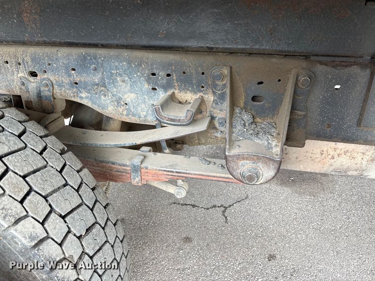 image for item EM6100 2006 Ford F550 dump truck