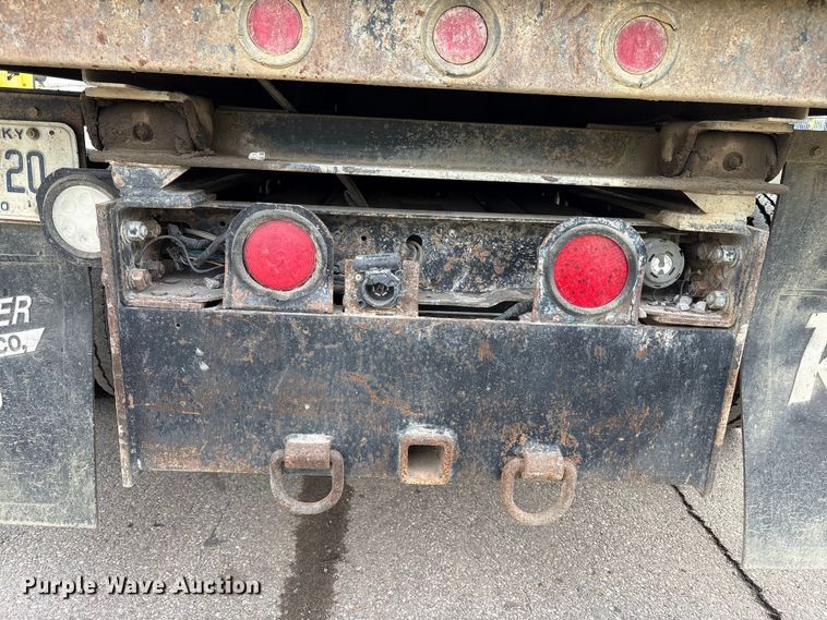 image for item EM6100 2006 Ford F550 dump truck