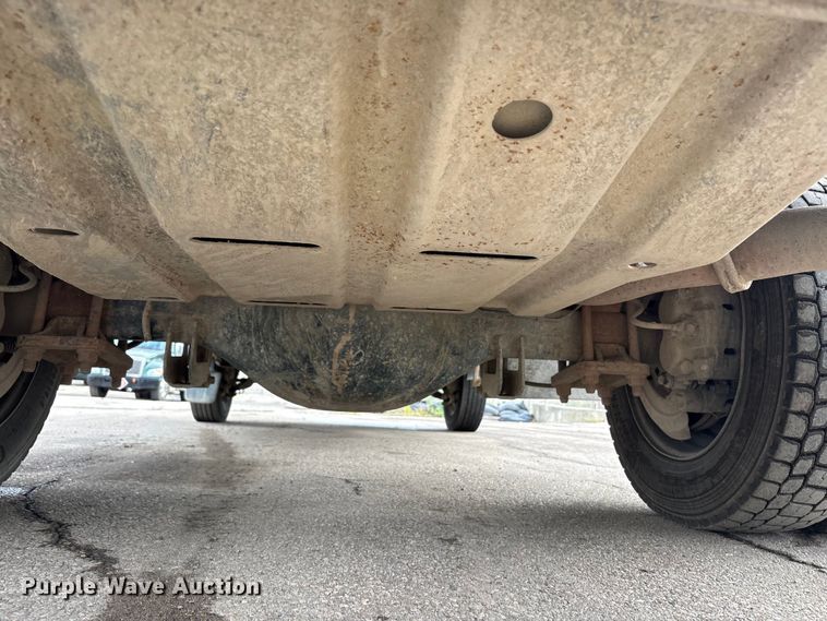 image for item EM6100 2006 Ford F550 dump truck