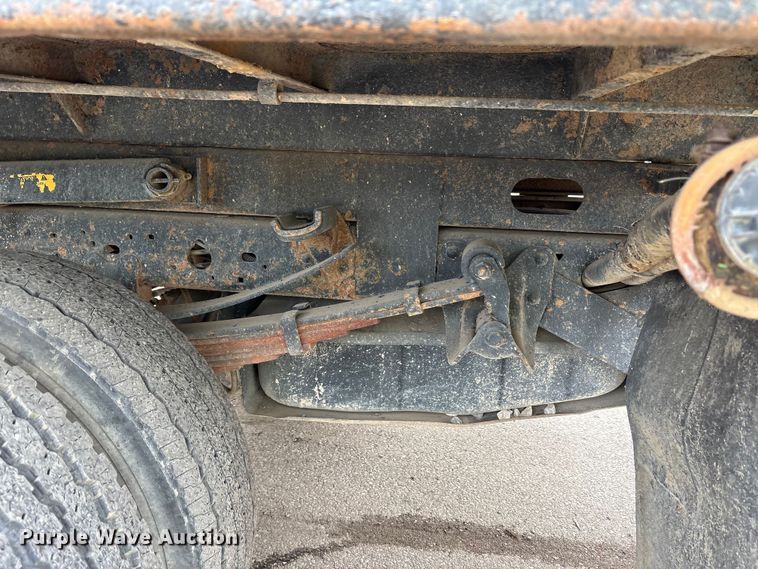 image for item EM6100 2006 Ford F550 dump truck