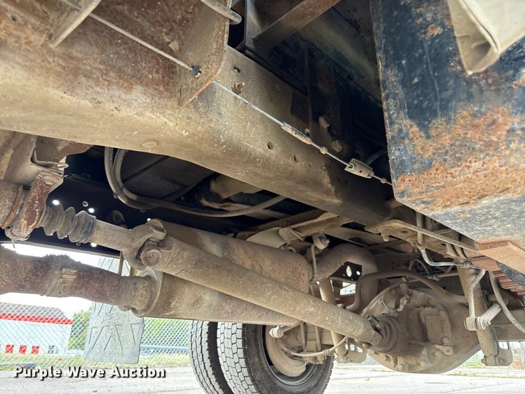 image for item EM6100 2006 Ford F550 dump truck