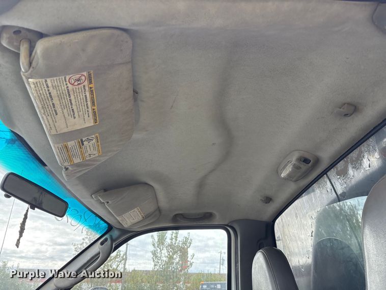 image for item EM6100 2006 Ford F550 dump truck