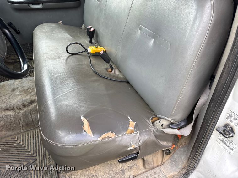 image for item EM6100 2006 Ford F550 dump truck