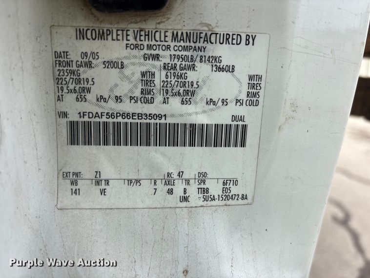 image for item EM6100 2006 Ford F550 dump truck