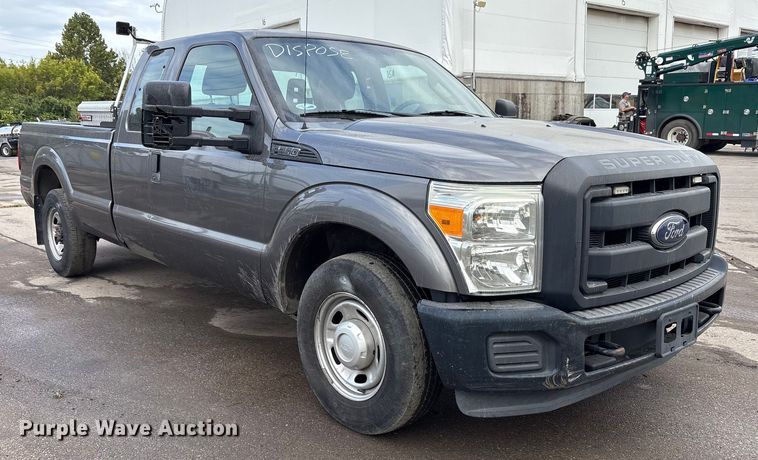 image for item EM6101 2013 Ford F250 Super Duty SuperCab pickup truck