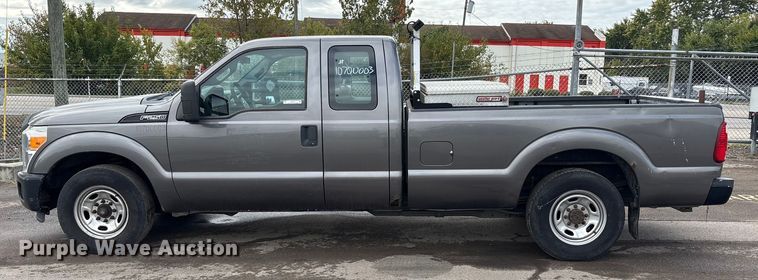 image for item EM6101 2013 Ford F250 Super Duty SuperCab pickup truck