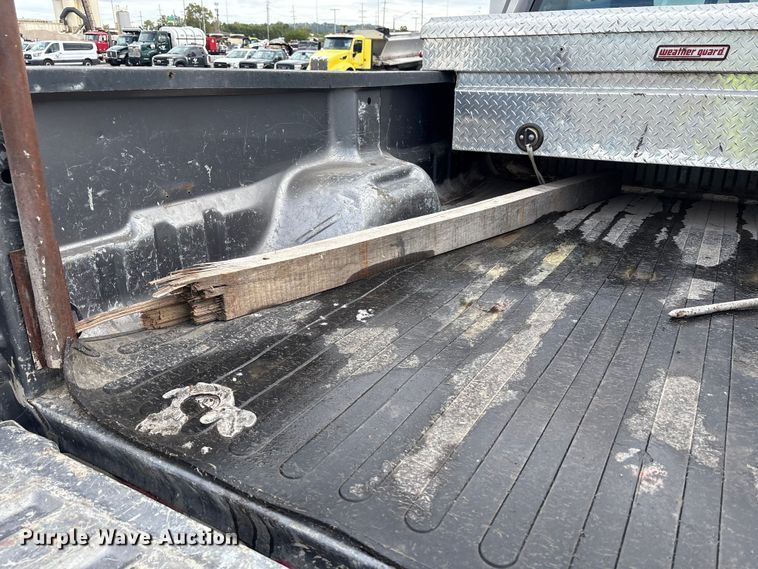 image for item EM6101 2013 Ford F250 Super Duty SuperCab pickup truck