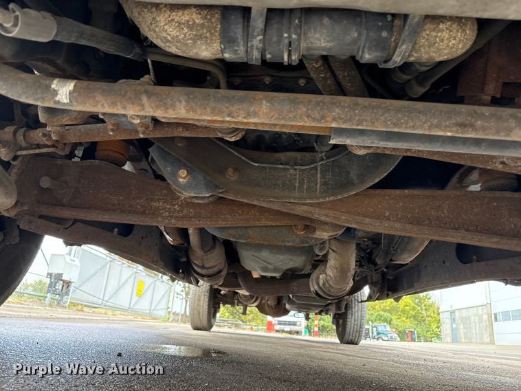 image for item EM6101 2013 Ford F250 Super Duty SuperCab pickup truck