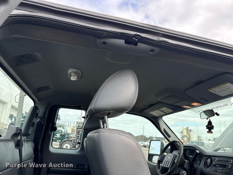 image for item EM6101 2013 Ford F250 Super Duty SuperCab pickup truck