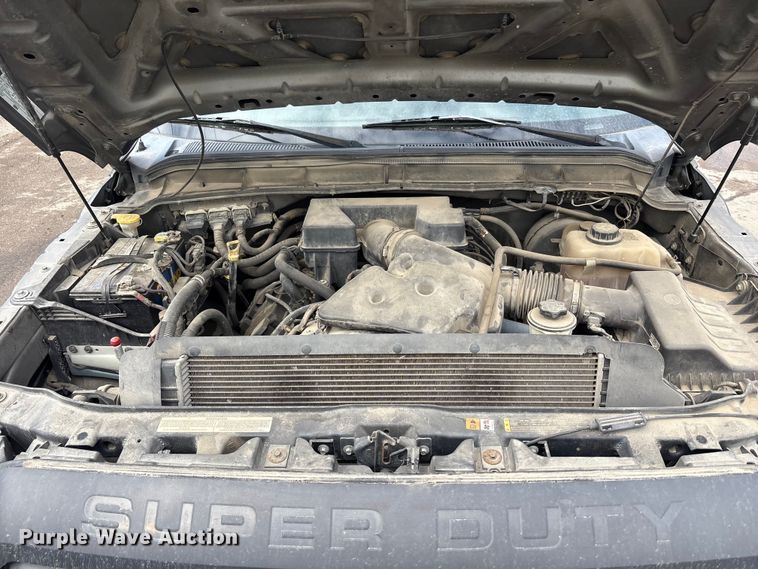 image for item EM6101 2013 Ford F250 Super Duty SuperCab pickup truck