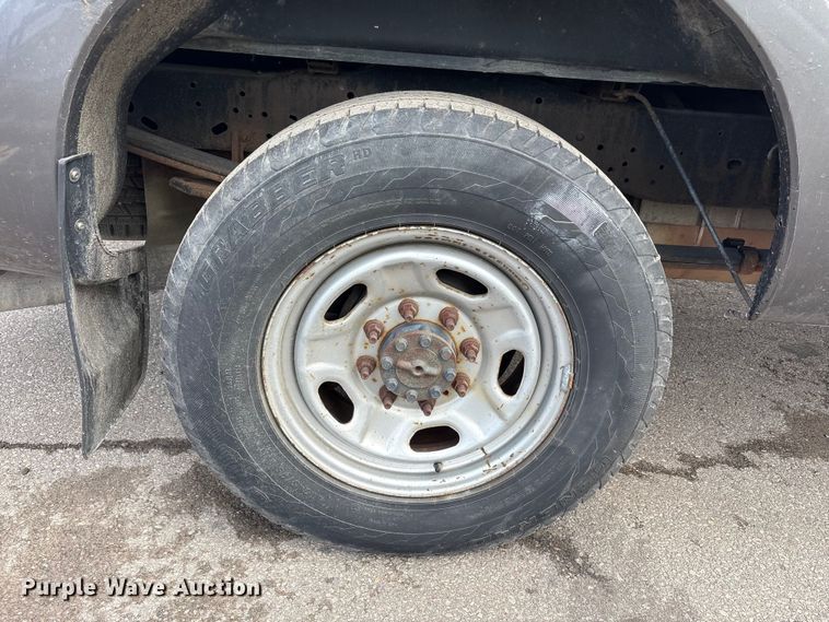 image for item EM6101 2013 Ford F250 Super Duty SuperCab pickup truck