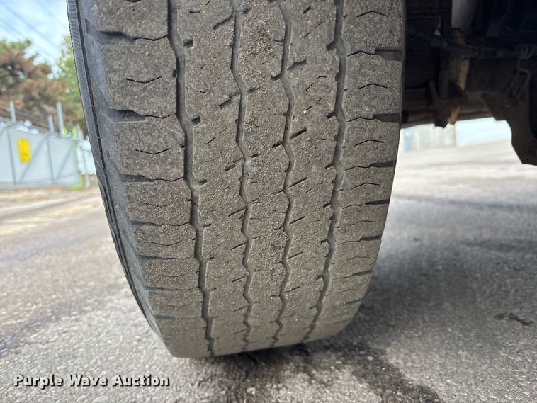 image for item EM6101 2013 Ford F250 Super Duty SuperCab pickup truck