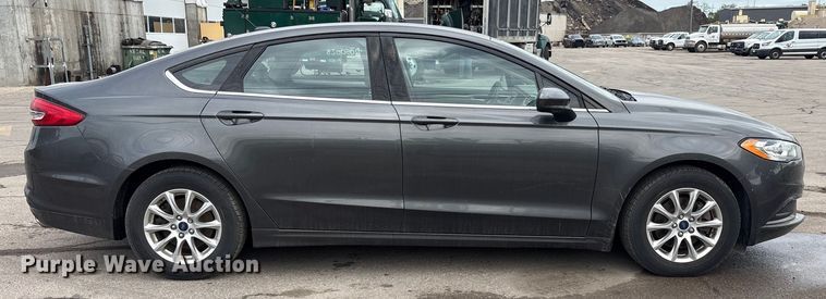 image for item EM6102 2017 Ford Fusion 