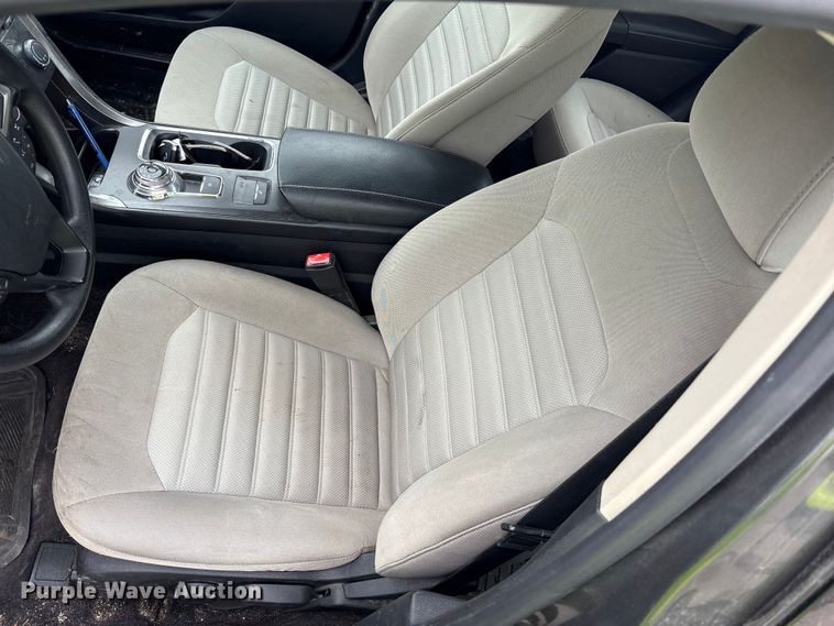 image for item EM6102 2017 Ford Fusion 