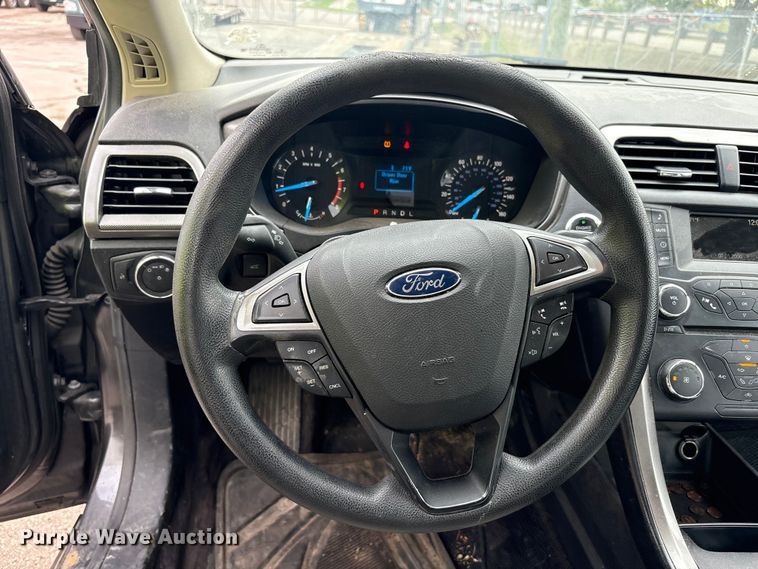 image for item EM6102 2017 Ford Fusion 