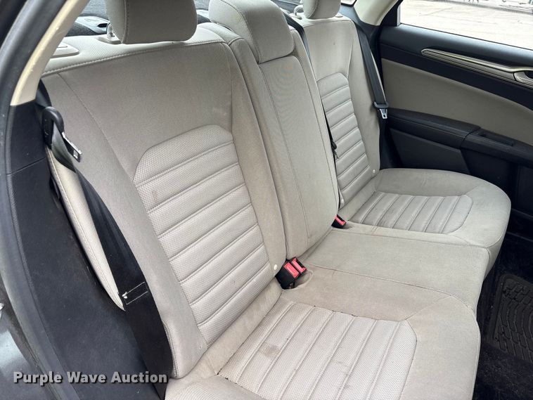 image for item EM6102 2017 Ford Fusion 