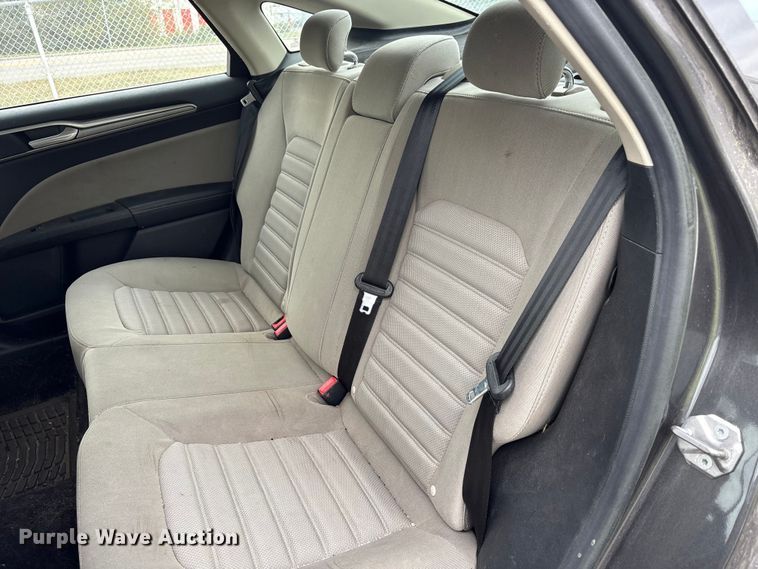 image for item EM6102 2017 Ford Fusion 