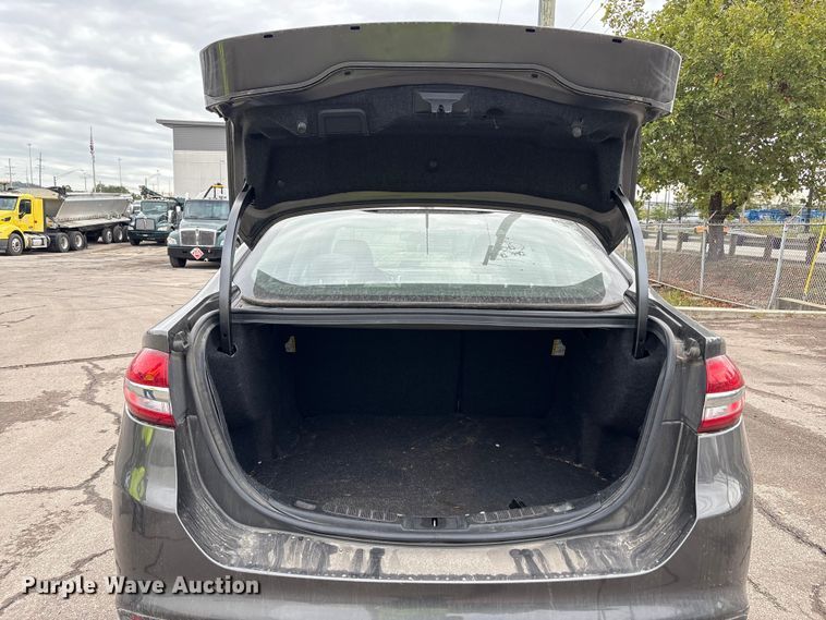 image for item EM6102 2017 Ford Fusion 