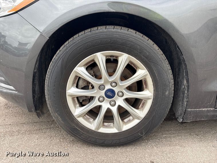 image for item EM6102 2017 Ford Fusion 